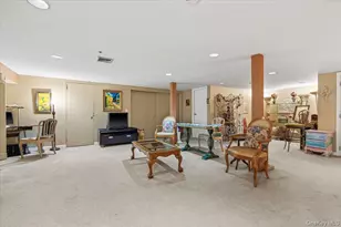 88 Rockingchair Rd, White Plains, NY 10607 - Photo 12