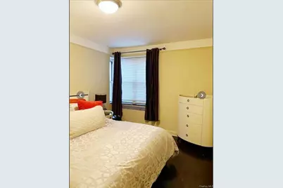 143-07 Stanford Ave #5F, Flushing, NY 11355 - Photo 4