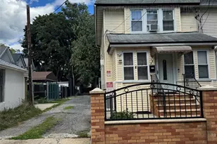 91-53 96th St, Woodhaven, NY 11421 - Photo 1