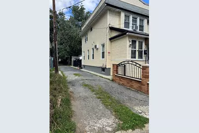 91-53 96th Street, Woodhaven, NY 11421 - Photo 4