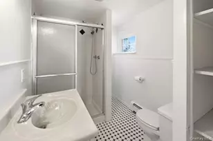 36 Railroad Ave, Center Moriches, NY 11934 - Photo 30