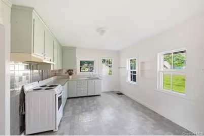 36 Railroad Ave., Center Moriches, NY 11934 - Photo 16
