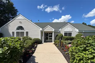 127 Farm House Ct, Manorville, NY 11949 - Photo 34