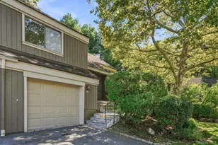 558 Heritage Hills Dr, Somers, NY 10589 - Photo 4