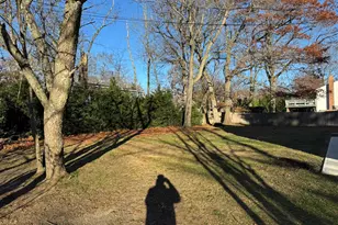 443 N Country Rd, Sound Beach, NY 11789 - Photo 20