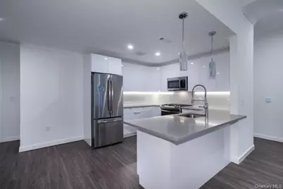 119 Searing Avenue #PHS428, Mineola, NY 11501 - Photo 2