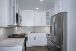 5 Merman Pl, Babylon, NY 11702 - Photo 2