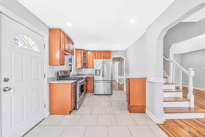 231 Cedar Street, Hempstead, NY 11550 - Photo 12