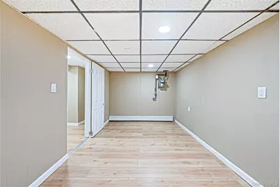 231 Cedar Street, Hempstead, NY 11550 - Photo 30
