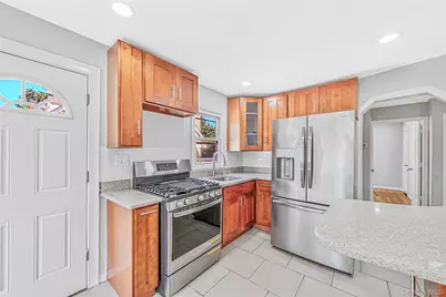 231 Cedar Street, Hempstead, NY 11550 - Photo 14