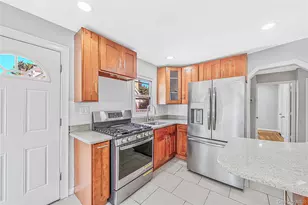 231 Cedar St, Hempstead, NY 11550 - Photo 14