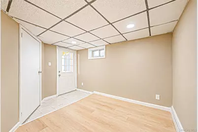 231 Cedar Street, Hempstead, NY 11550 - Photo 32