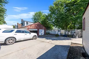 231 Cedar St, Hempstead, NY 11550 - Photo 36