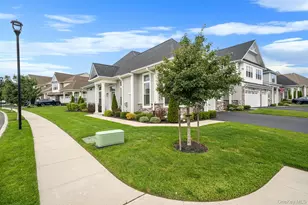 348 Alysweep Ln, Yaphank, NY 11980 - Photo 28