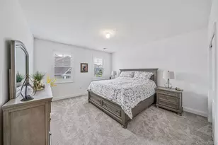 348 Alysweep Ln, Yaphank, NY 11980 - Photo 16