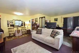 11 Glen Hollow Dr, Holtsville, NY 11742 - Photo 6