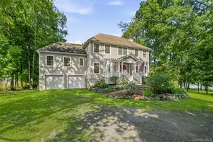 9 Short Rd, New Windsor, NY 12553 - Photo 2