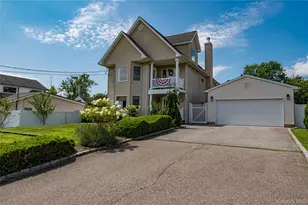 406 Vanderbilt Blvd, Oakdale, NY 11769 - Photo 20