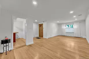 91 Haynes Ave, West Islip, NY 11795 - Photo 4