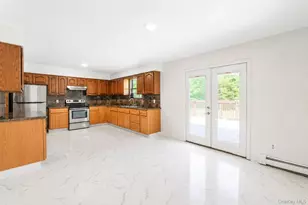 43 Harrison Dr, Shirley, NY 11967 - Photo 14