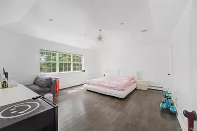 2455 7th Avenue, East Meadow, NY 11554 - Photo 24