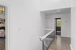 2455 7th Ave, East Meadow, NY 11554 - Photo 22
