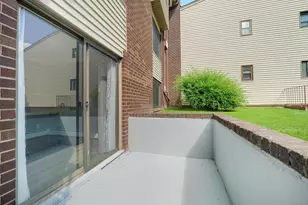 202 Country Club Ln, Pomona, NY 10970 - Photo 18