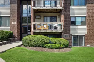 202 Country Club Ln, Pomona, NY 10970 - Photo 34