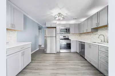 202 Country Club Lane, Pomona, NY 10970 - Photo 2