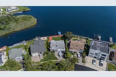 3529 Daniel Crescent, Baldwin, NY 11510 - Photo 6