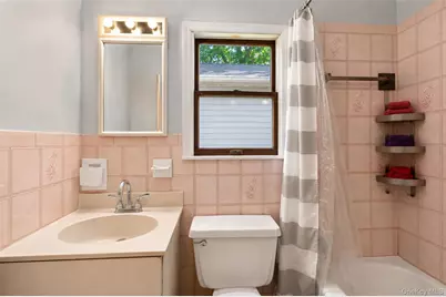 6 Hillside Avenue, Suffern, NY 10901 - Photo 18