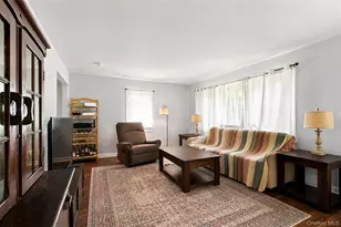 6 Hillside Ave, Suffern, NY 10901 - Photo 12