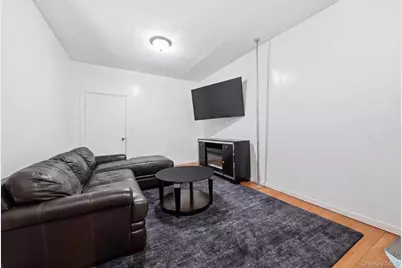 1086 Blake Avenue, Brooklyn, NY 11208 - Photo 6
