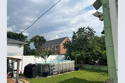265 Stewart Avenue, Hempstead, NY 11550 - Photo 8