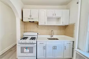 1823 Radcliff Ave, Bronx, NY 10462 - Photo 8
