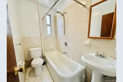 1823 Radcliff Avenue, Bronx, NY 10462 - Photo 6