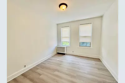 1823 Radcliff Avenue, Bronx, NY 10462 - Photo 14