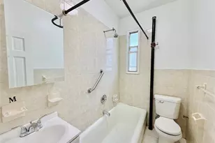 1823 Radcliff Ave, Bronx, NY 10462 - Photo 16