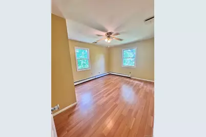 260 Oceanside Street, Islip Terrace, NY 11752 - Photo 8
