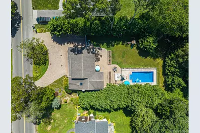 136 Vanderbilt Boulevard, Oakdale, NY 11769 - Photo 6
