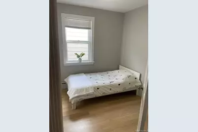 88-27 Aubery Ave., Glendale, NY 11385 - Photo 14