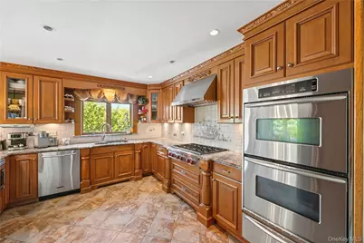 81 Avondale Road, Yonkers, NY 10710 - Photo 14