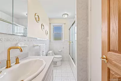 81 Avondale Road, Yonkers, NY 10710 - Photo 20