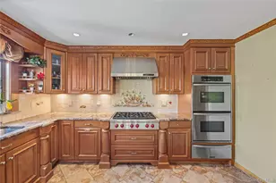 81 Avondale Rd, Yonkers, NY 10710 - Photo 12