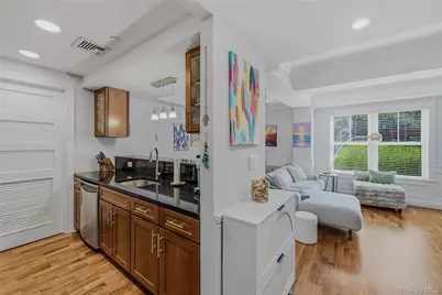 225 Stanley Avenue #121, Mamaroneck, NY 10543 - Photo 2