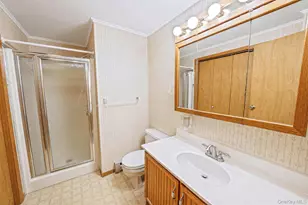 17 Dogwood Ln, Manorville, NY 11949 - Photo 12