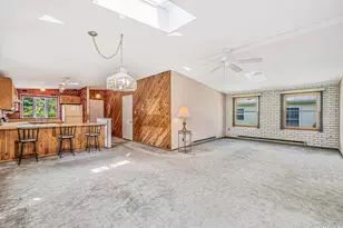 17 Dogwood Ln, Manorville, NY 11949 - Photo 6