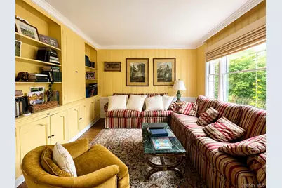 31 Griffen Avenue, Scarsdale, NY 10583 - Photo 16