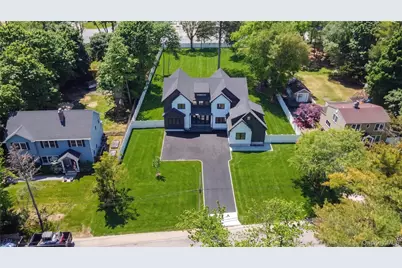 364 Old Farmingdale Road, West Babylon, NY 11704 - Photo 42