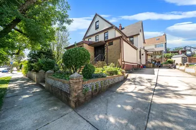 646 Clintonville Street, Whitestone, NY 11357 - Photo 2